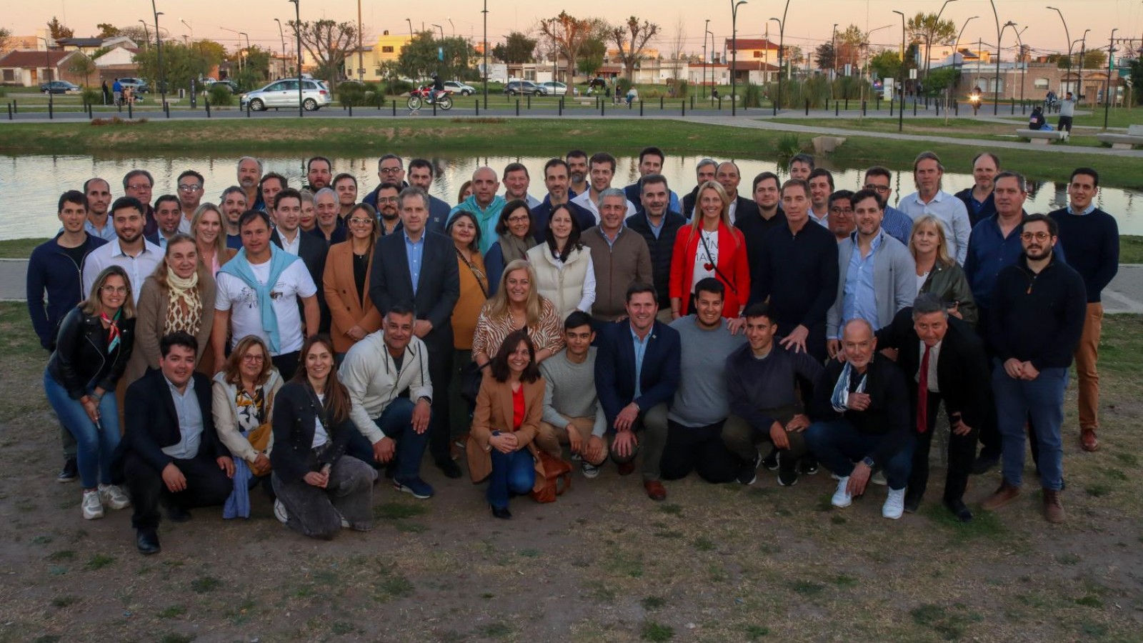 Javier Martínez encabezó en Pergamino la reunión de la cúpula de la segunda sección del PRO